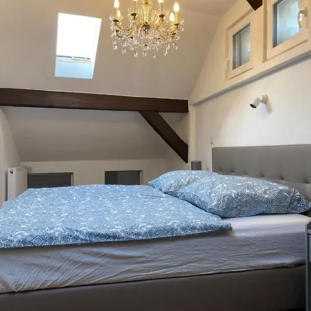 Fiddelhof Apartment